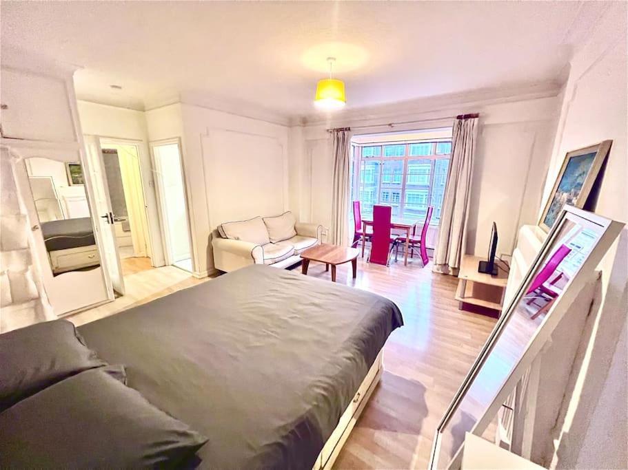 King-Sized Studio, 6Th Floor + Lift, Regent'S Park Лондон Екстер'єр фото
