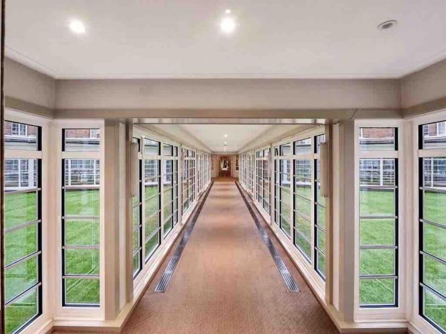 King-Sized Studio, 6Th Floor + Lift, Regent'S Park Лондон Екстер'єр фото